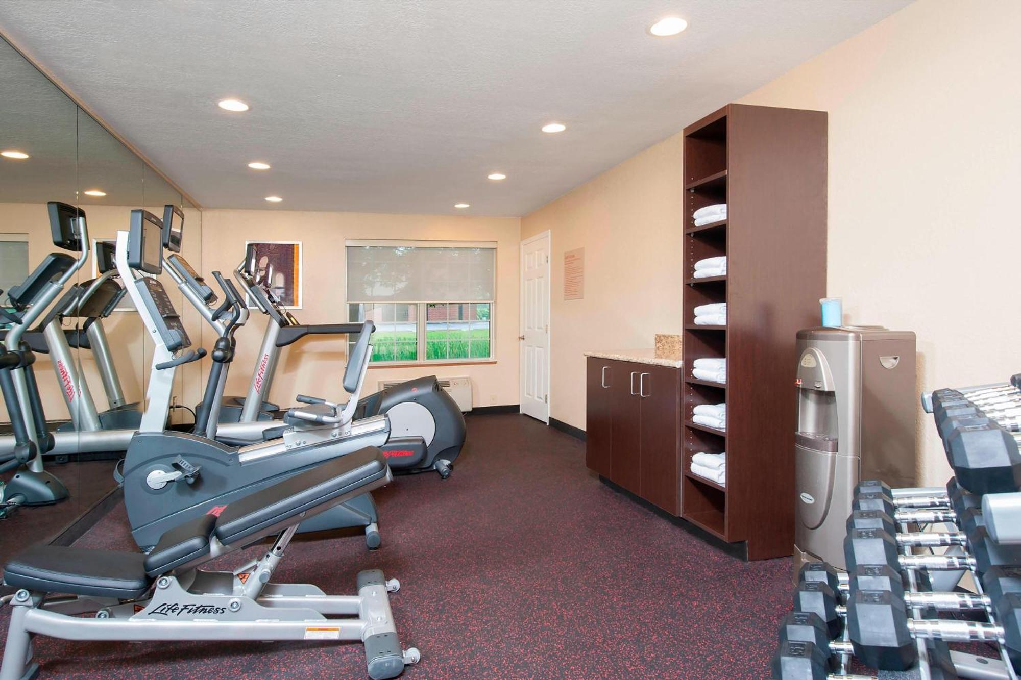 Towneplace Suites Indianapolis Park 100 Экстерьер фото