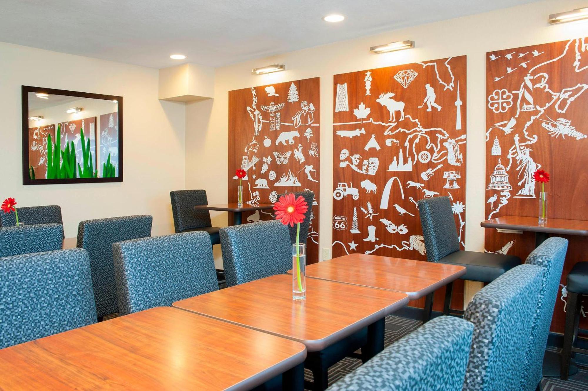 Towneplace Suites Indianapolis Park 100 Экстерьер фото