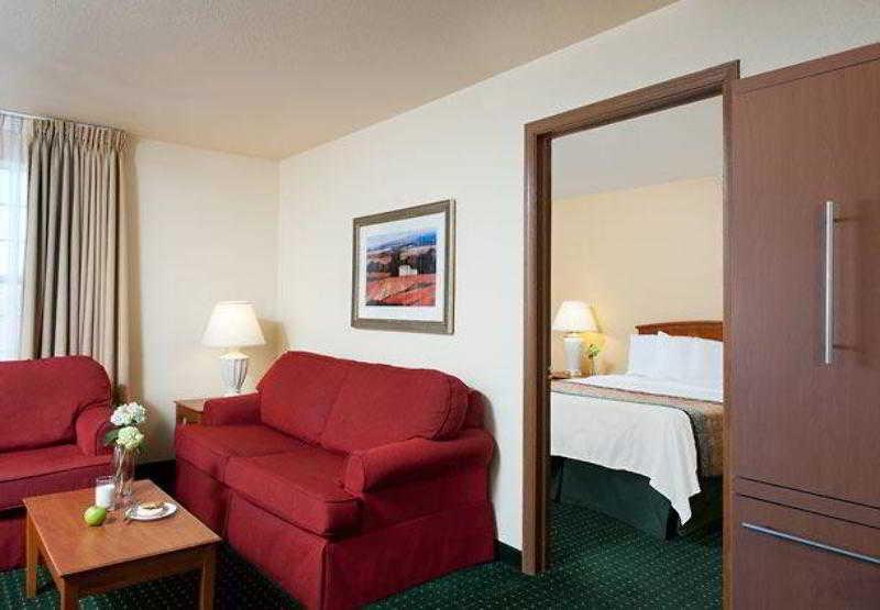 Towneplace Suites Indianapolis Park 100 Экстерьер фото